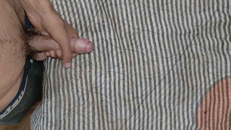 Desimast7: Mostrando hermosa polla en malo