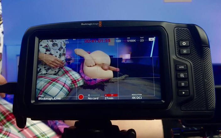 KinkyHome: Sinnlicher selbstfisting-orgasmus mit ihrer sklavin mit toller szene!