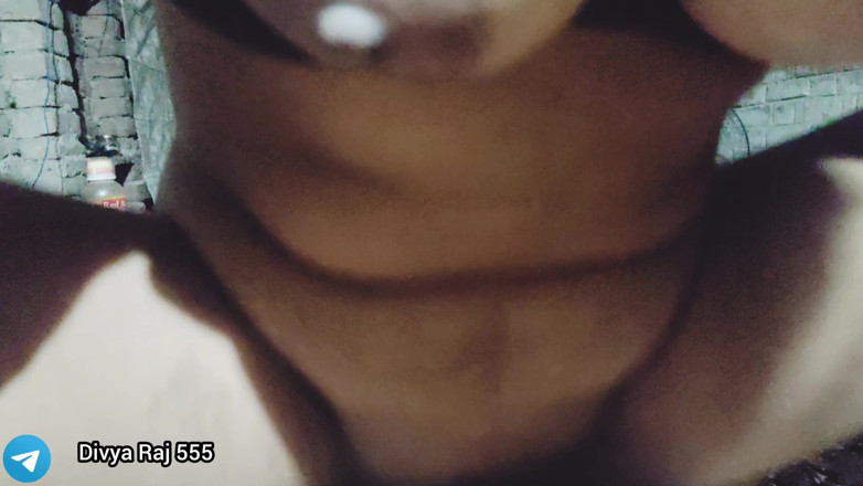 Divyaraj99: Istri
