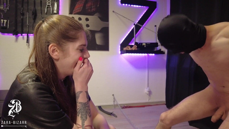 Zara Bizarr: Hartes eier-sprengen - neue stiefel gewidmet