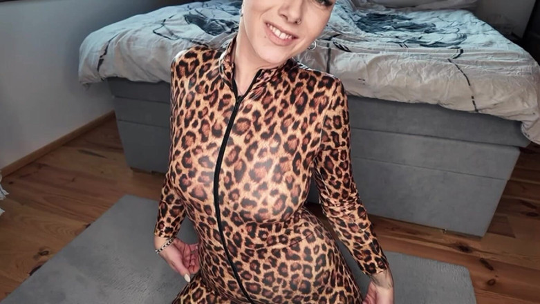 Nina Devil: Новий фетиш-наряд