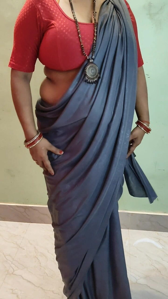 Kavita suman: Indiana gordinha esposa saree blusa peticot nude dança