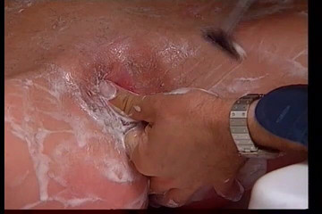 Perfect Porno: Luscious teen gets pussy shaved and licked