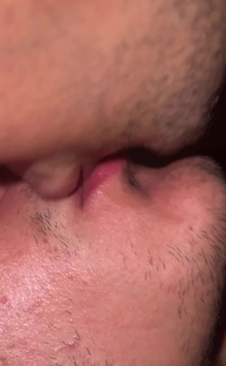 Arab gay sex: Домашнє - облизування його дупи чистим