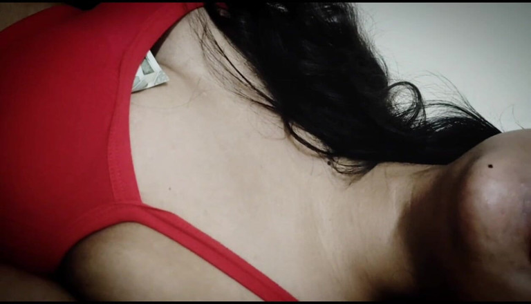 Sex bird: Il a quitté la femme de ménage en la séduisant...