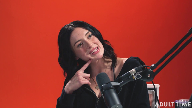Adult Time Podcast: Charlotte Sins vindt P*rn de beste baan ter wereld! | de...