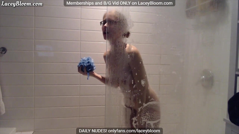 Lacey Bloom: Live-Show: Spielen in der Dusche 9:55