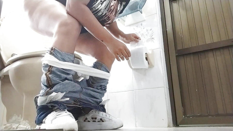 irina69star: 여러 카메라로 오줌 싸는 클리닉 환자