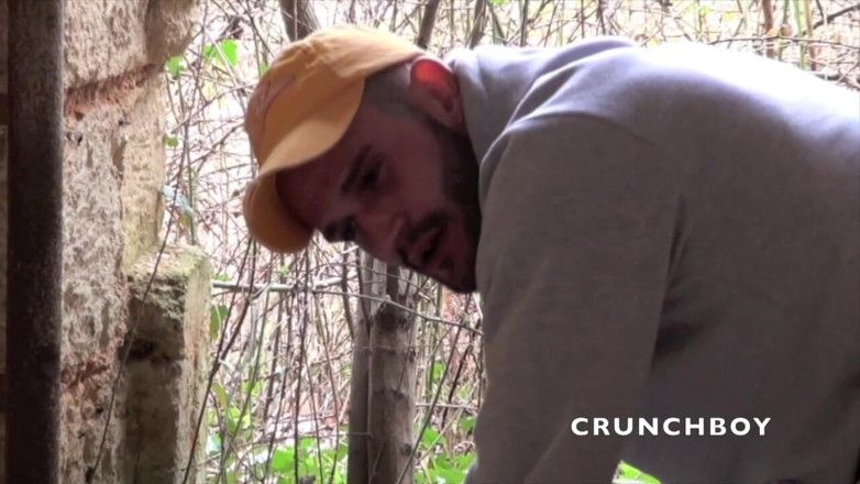 Crunch Boy: Rak pojke knullad av latino twink i exhib utomhus