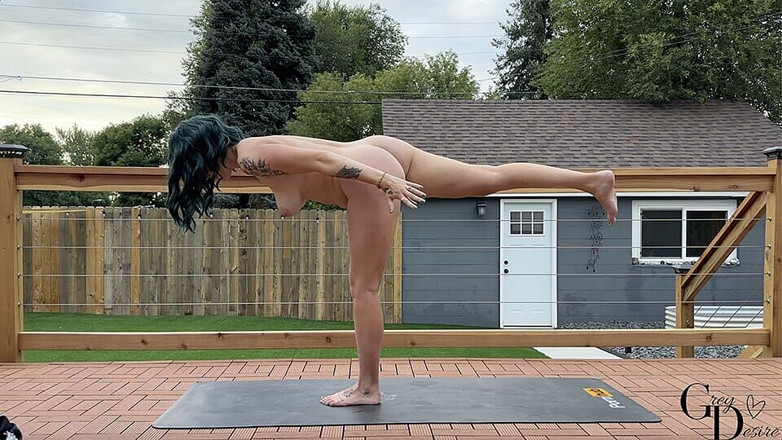 Grey Desire: Naakte yoga: herbalancing praktijkstroom