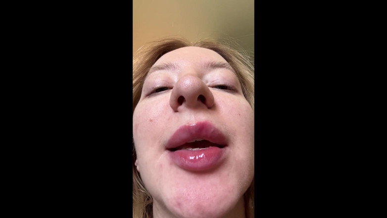 Skinny_lady69: Verehre den mund-spucken