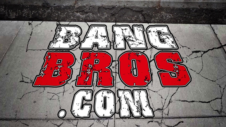 BangBros: Bangbros - bite géante pour T’iny Gir
