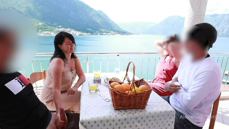 Alexandra Wett: Me voló bajo la mesa en medio del restaurante