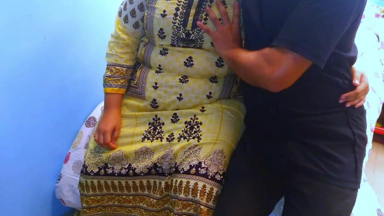 Aria Mia: Une jeune mariée égyptienne sexy se fait baiser par l’ami de...