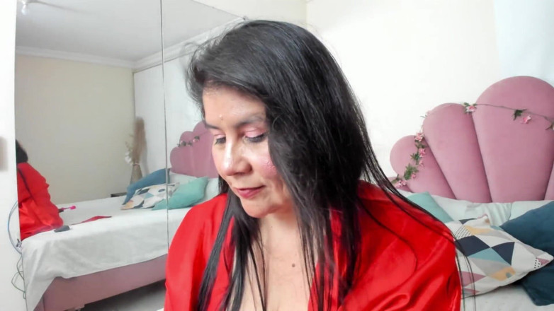 Kira Geiner: MILF Mogen Sex Onani Naken Visa Fitta