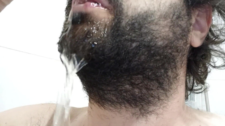 Kinky Guy: Đi tiểu dài trong ly và uống nước tiểu của...