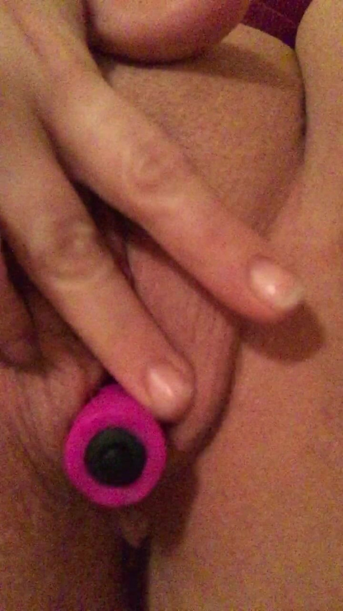 Juicy Jadore: Граю з моєю мокрою пиздою