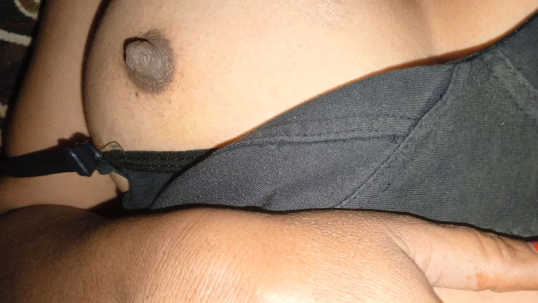 Amrita: Video seks adik tiri awek desi India