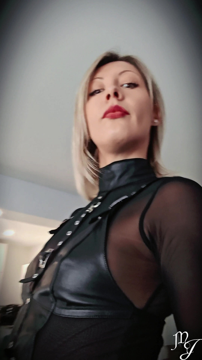 DeesseJulia: Pakaian: Nylon Pantyhose Catsuit &amp; Kasut Tumit Tinggi - Puan Julia