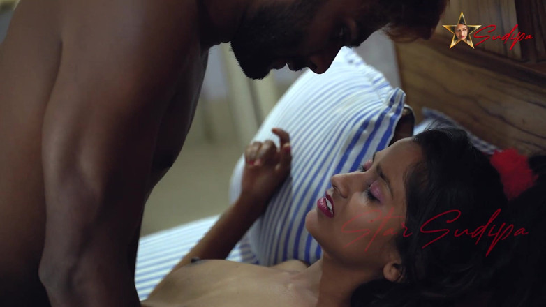 StarSudipa: Il mio ragazzo mi ha scopato duro e sborra sulle...