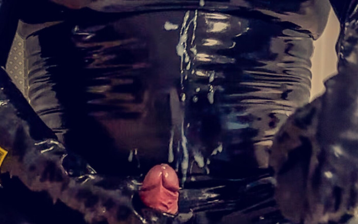 Rubber boots bull: 고무 기어와 고무 부츠를 신고 사정