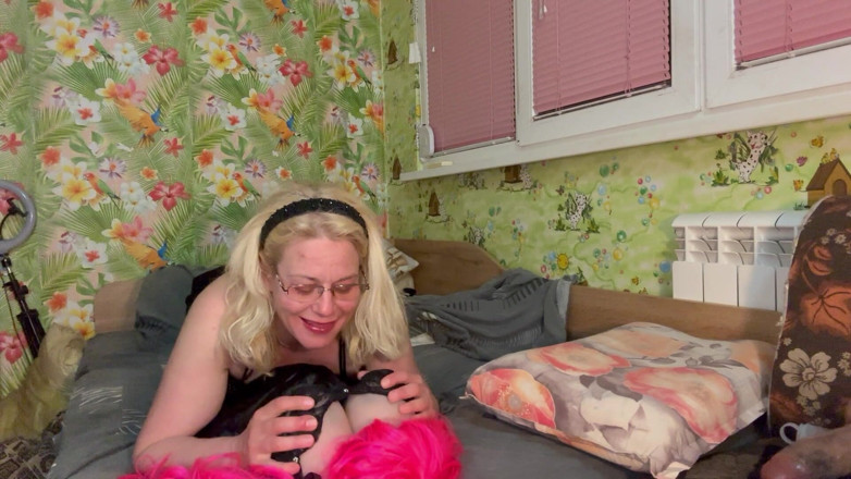 Putarankahotmilf: Marzenia się spełniają z piękną Tranny
