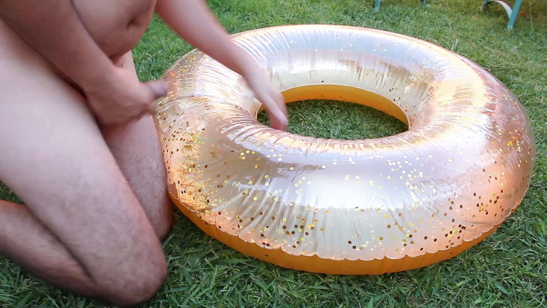 Inflatable Lovers: Glitter simning
