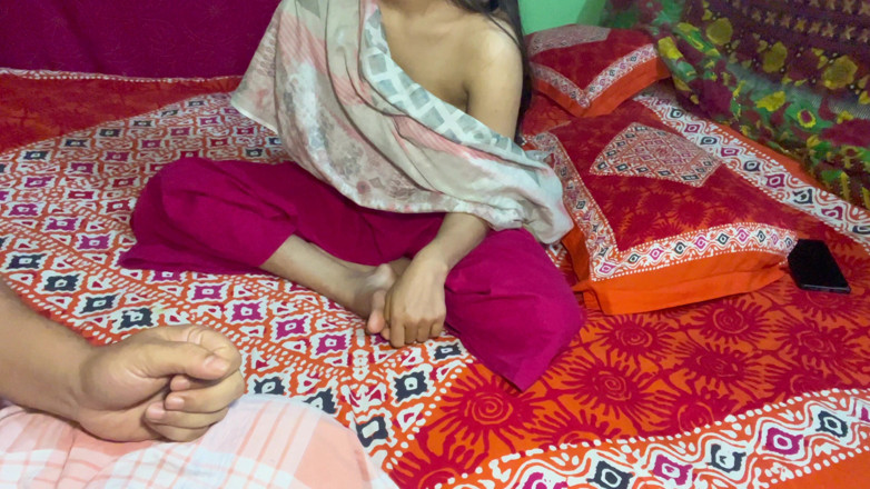 Riya Chowdhury: Ho scopato tutta la notte la mia sexy sorellastra più...