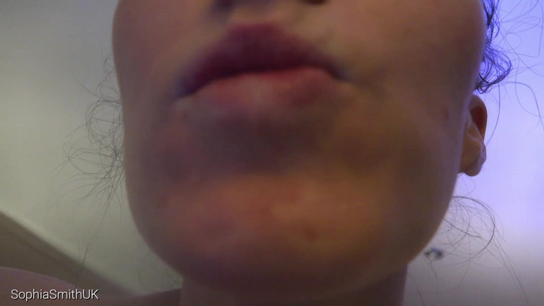 SophiaSmithUK: ASMR velký polibek