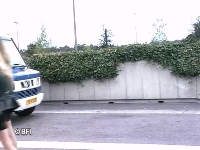 Naughty by nature in Holland: Xkiss - трахал в кафе, часть 3