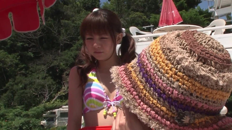 JAPAN IN LOVE: Brudne japońskie babes sceny 4_japanese nastolatka w bikini rucha się ostro...