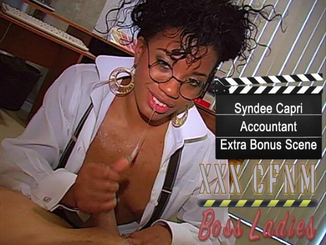 Videowood: Syndee Capri会计