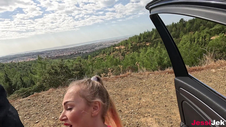 JessiJek: Un inconnu baise une fille sportive après l’avoir surpris en...