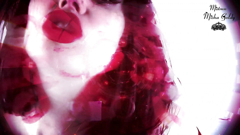 Goddess Misha Goldy: Mes baisers rouges sur toi