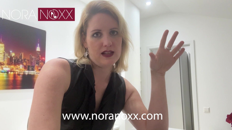 NoraNoxx: Lelaki bujang di Kelab Swingers - Jangan Jadi Pengalir Dinding!