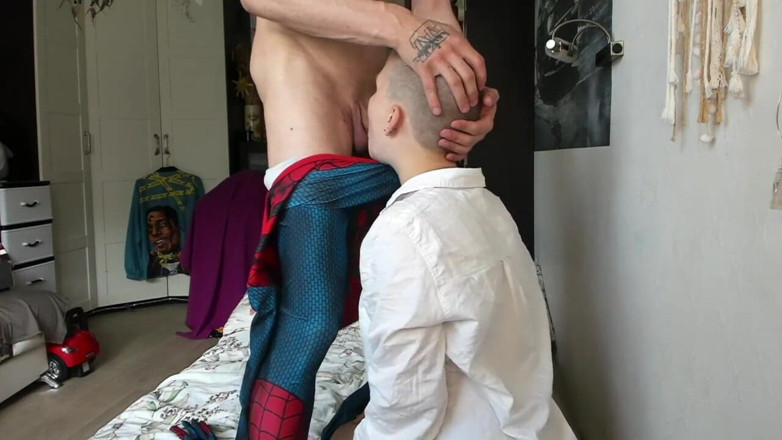Vilu_and_Mi: Spider-man baise Vilu Vidish