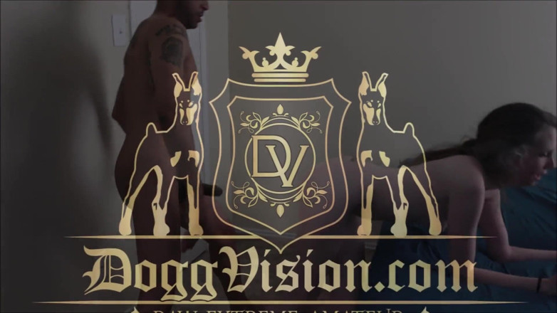 DoggVision: Грубый трах с большим черным членом для волосатой зияющей киски