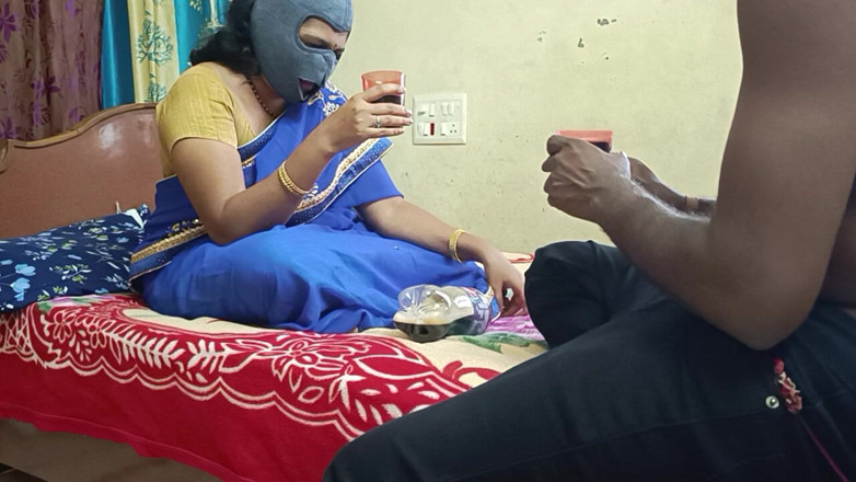 Decent couples: Ehemann und Ehefrau private romantik momente mit Telugu
