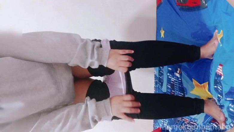 Asian girl videos: hijaab larki hastamaithun karte hue hastamaithun kar rahi hai