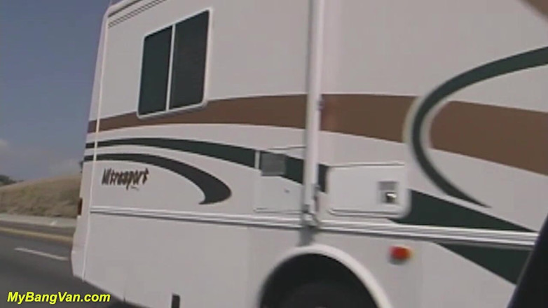 My Bang Van: bang van DP per una folle milf rossa