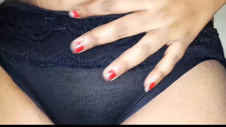 Hot Neha: Нова гаряча дружина показує цицьки і кицьку