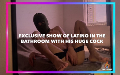 Isak pervert: Show exclusif d'une latino dans la salle de bain avec...