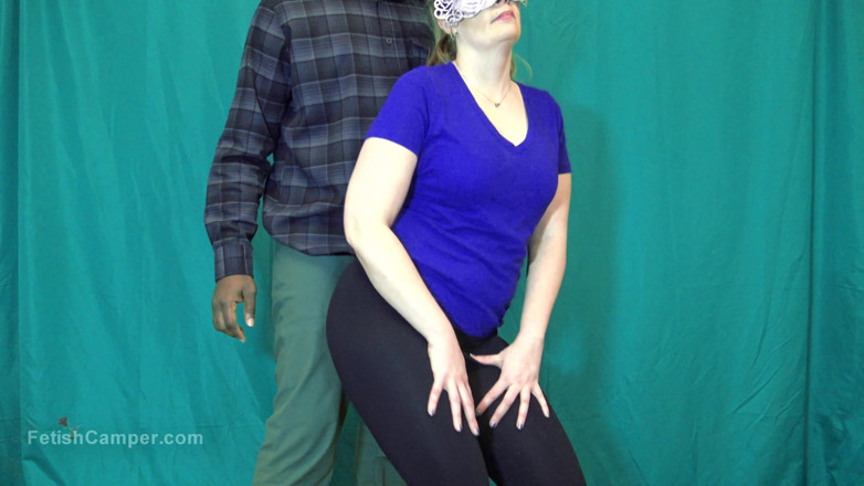 FetishCamper: Legging video lengkap menggesek-gesek toket yoga