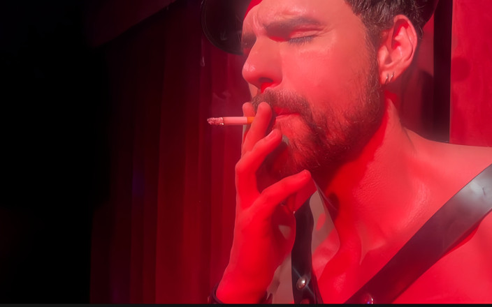 Kylefox: Baise sur la scène de cabaret