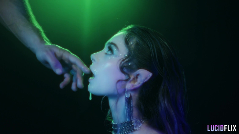 Lucid Flix: Lucidflix Luminati com Molly Little