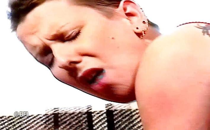 Fetish Tv: mangez la banane.