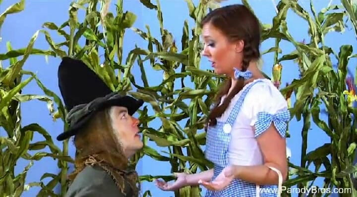 Parody Bros: Dorothy tem sua buceta fodida por espantalho