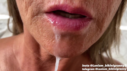 Ladyloveyoung60: milf babcia głębokie gardło tabu spust w ustach kulki drenażowe