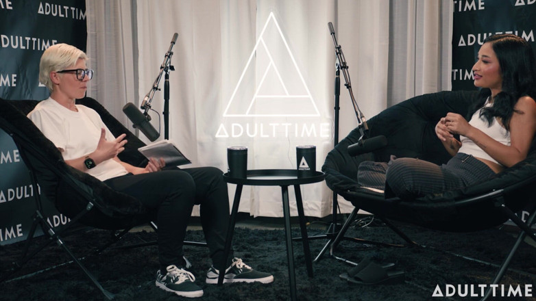 Adult Time Podcast: Avery chiavata nera secca, vero crimine, &amp; direzione vr corn | il...