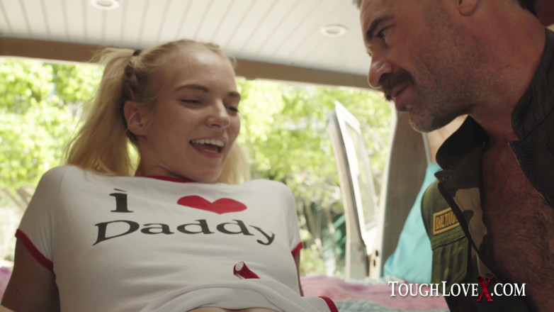 ToughLoveX: Toughlovex - Lana Sharapova ile sürtük meydan okuması